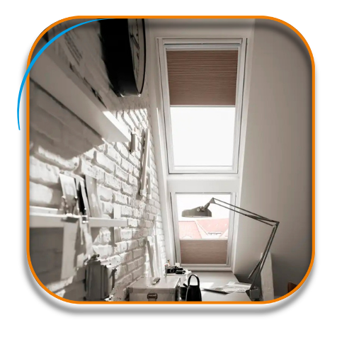 Deux fenêtres de toit l'une en dessous de l'autre