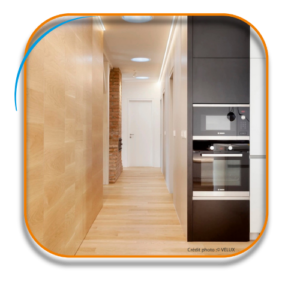 Puit de lumière économique dans un couloir